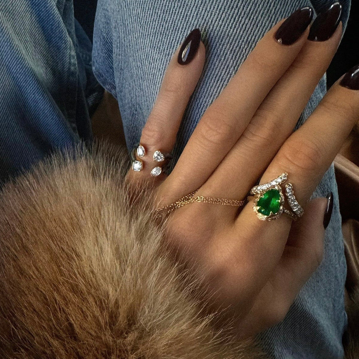 Anello geometrico in acciaio al titanio con intarsio di strass per donna, gioielli di moda in acciaio inossidabile placcato con accento a cuore