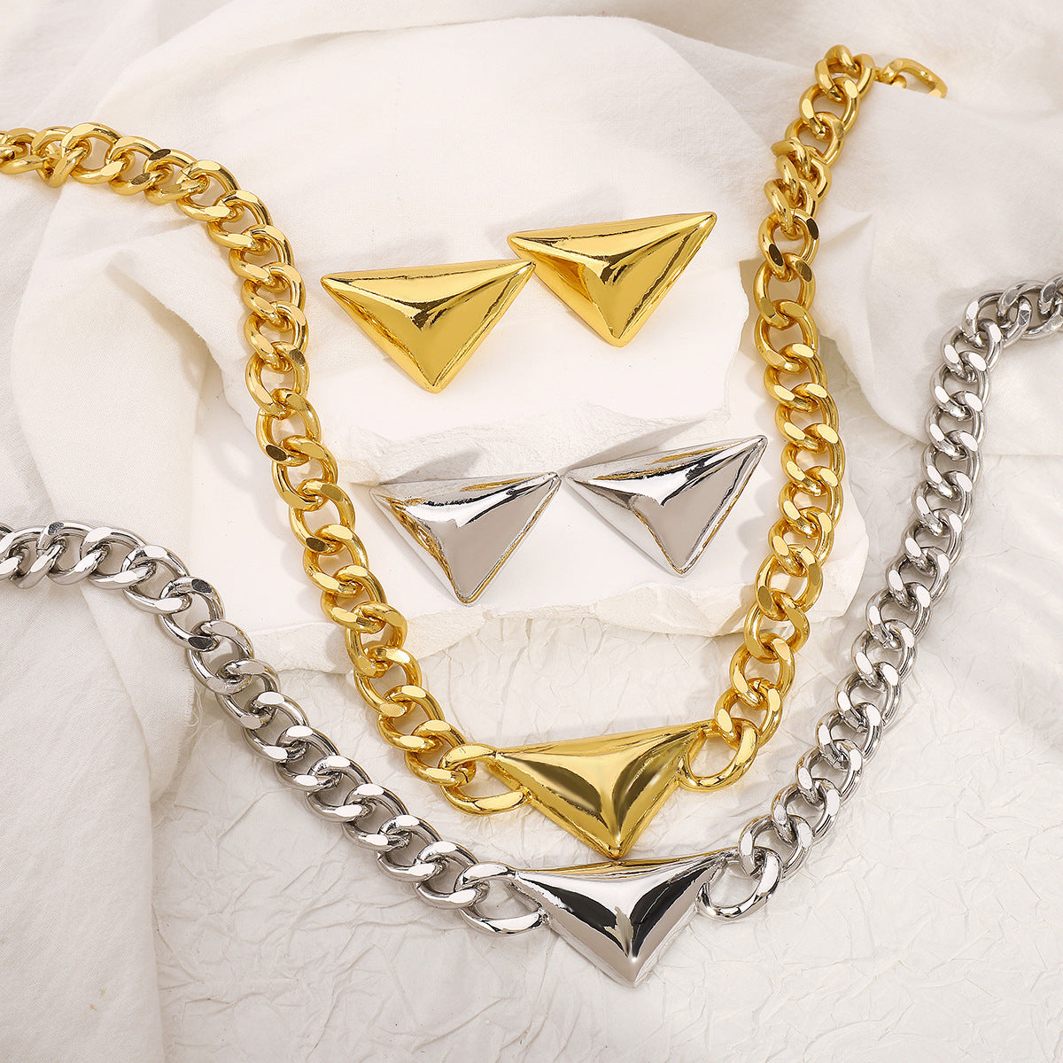 Collar Colgante Geométrico Vintage de Aleación con Acabado Chapado para Mujer