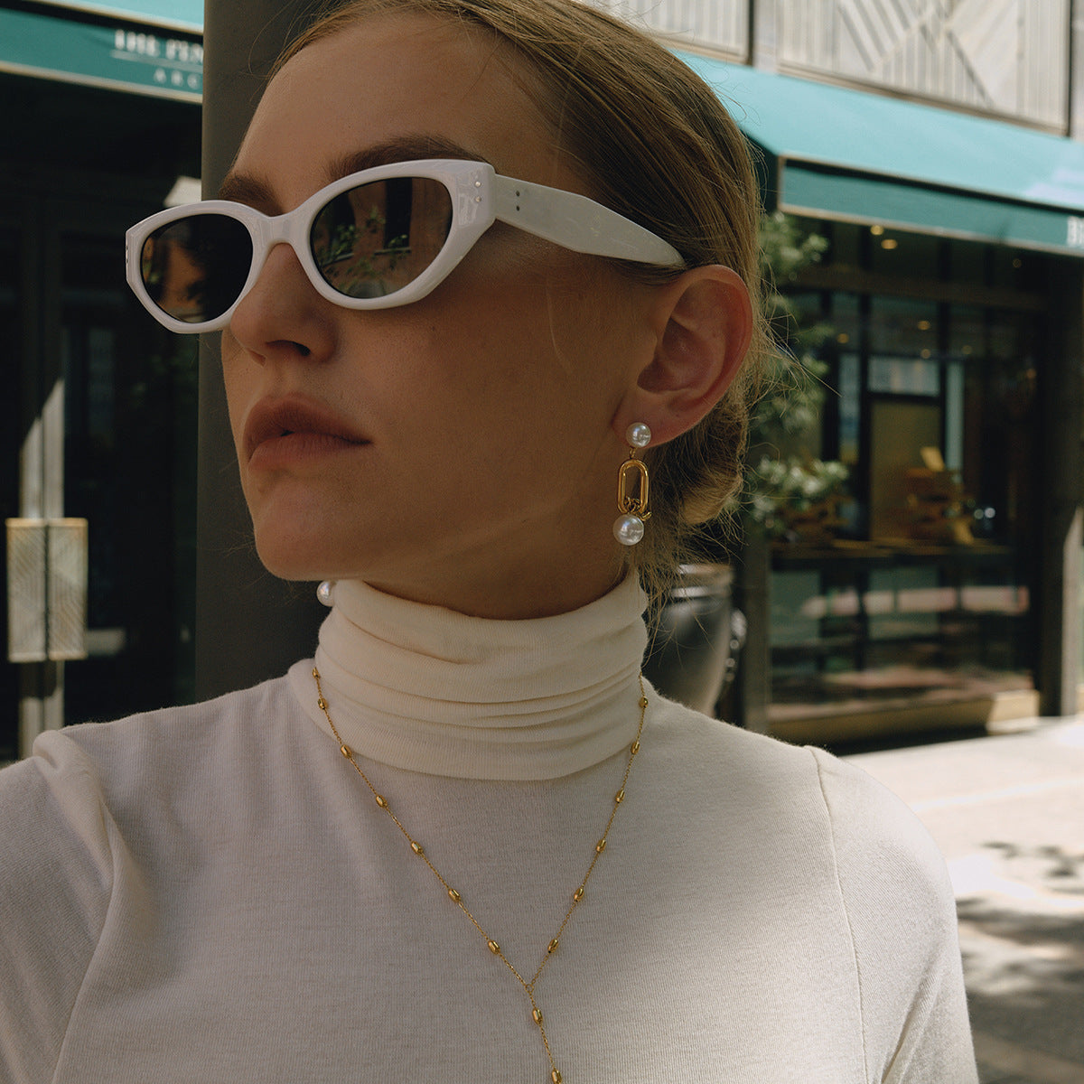 Aretes de acero inoxidable con diseño geométrico minimalista, acabado tipo perla, chapados, para mujer