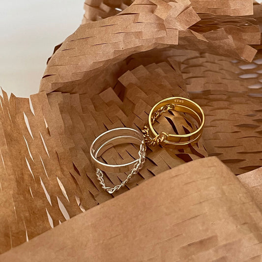 Anillo minimalista de plata de ley 925 con forma de corazón y diseño geométrico para mujer