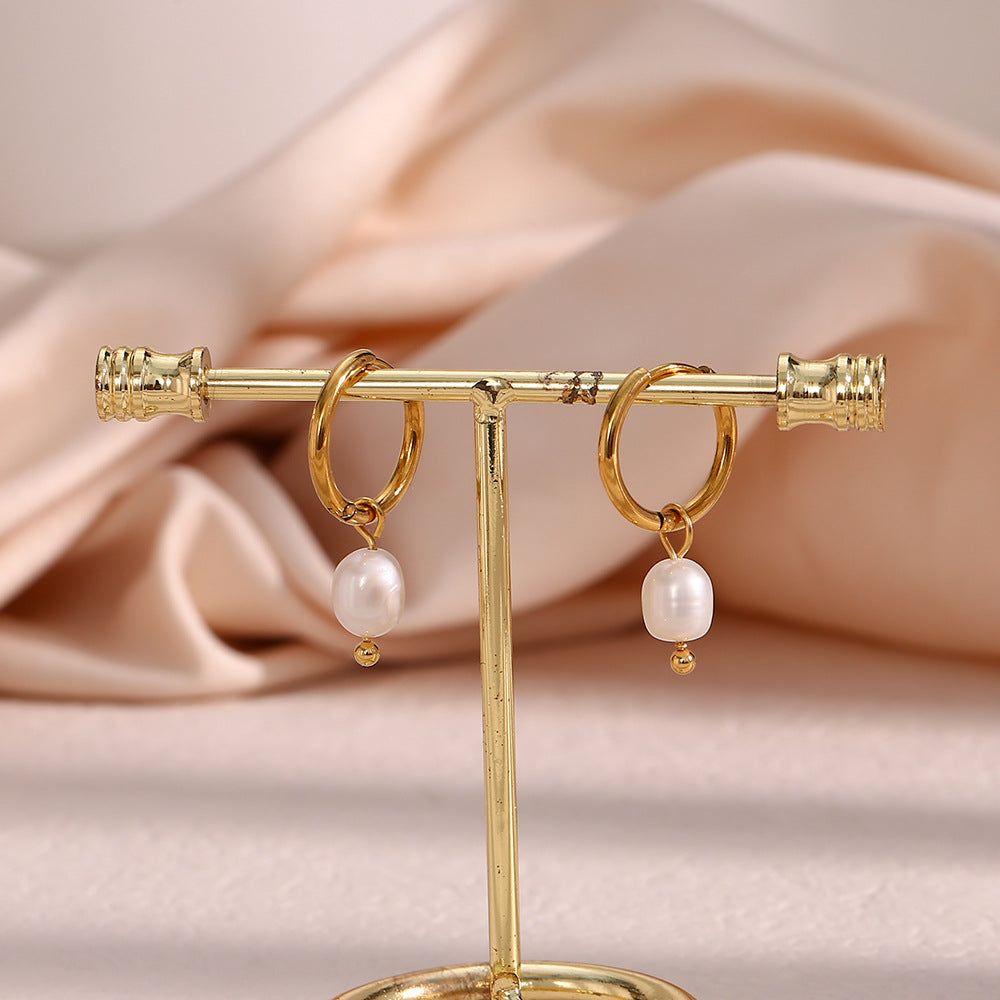 Pendientes de Acero Inoxidable Geométricos Minimalistas con Baño de Oro de 18K y Detalles de Perlas de Agua Dulce
