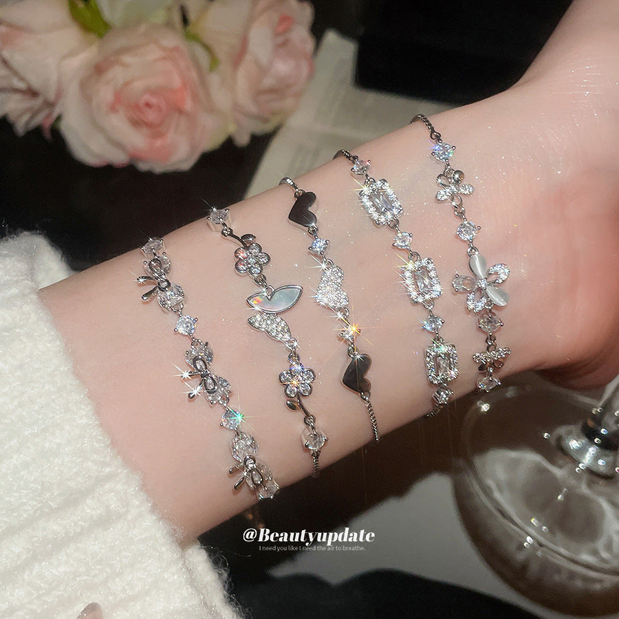 Minimalist Zircon Cat's Eye Flower Bracelet for Women with Copper Base and Inlay Craftsmanship
