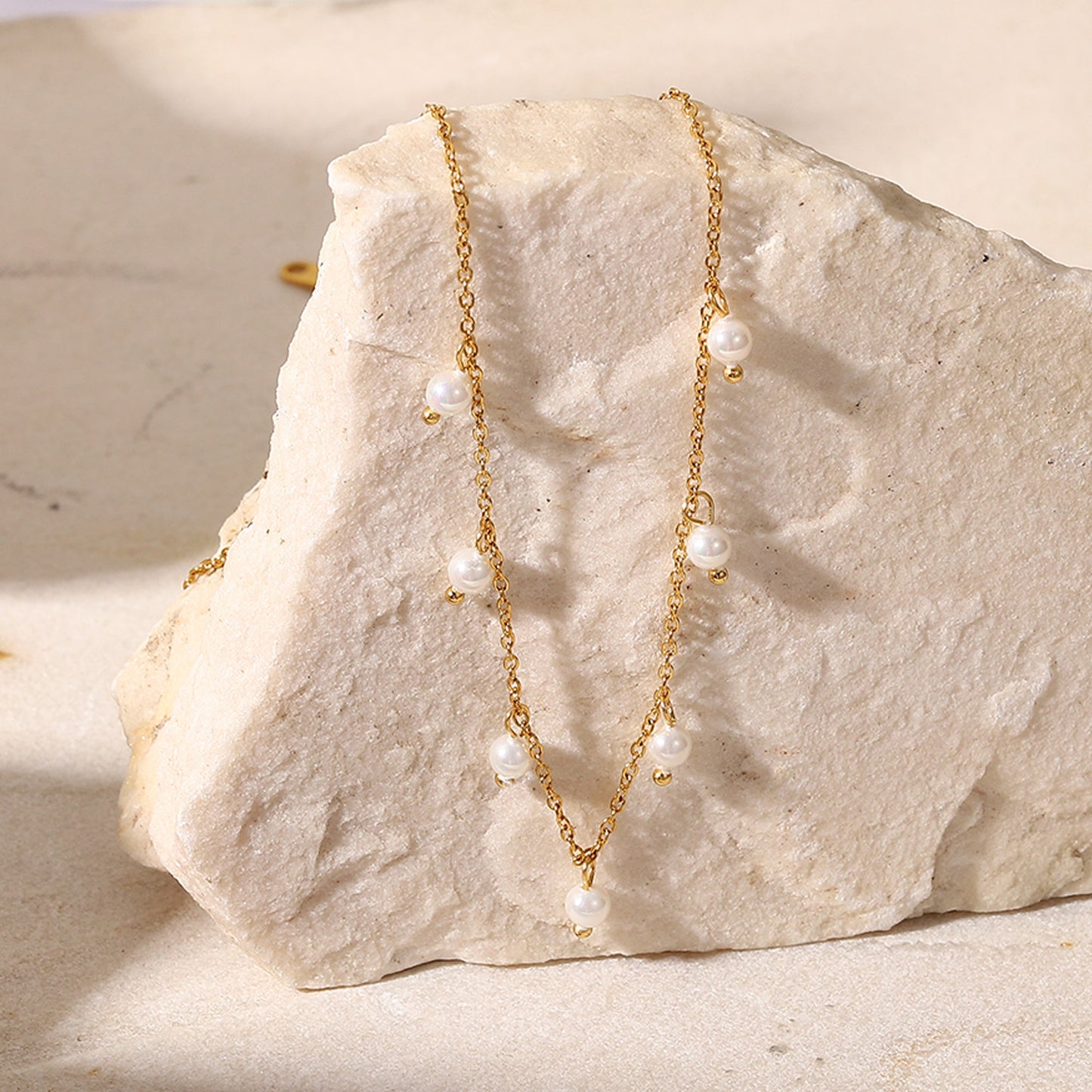 Elegant French-Inspired Pearl Fringe Necklace for Women with Stainless Steel Chain and 18K Gold Plating in Geometric Design