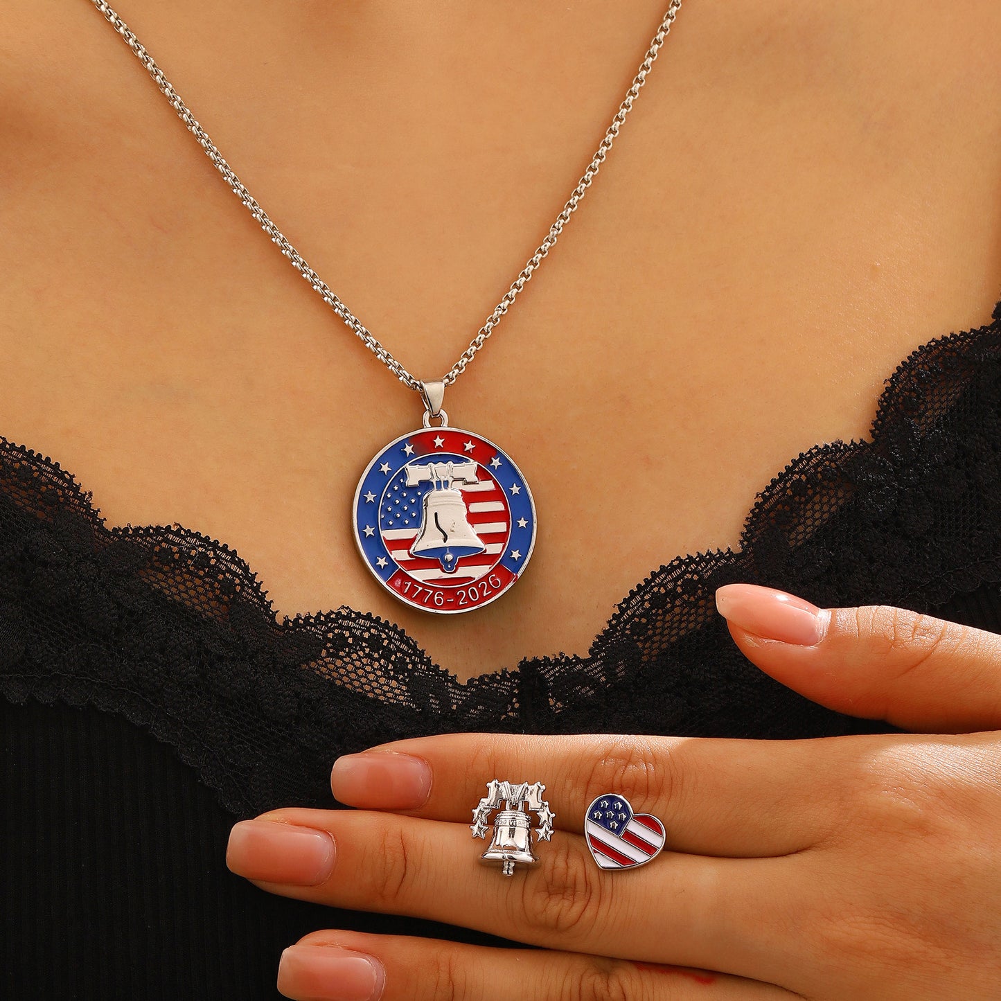 Set di collana e orecchini con ciondolo a campana a forma di cuore e goccia d'olio personalizzati in lega di zinco per unisex