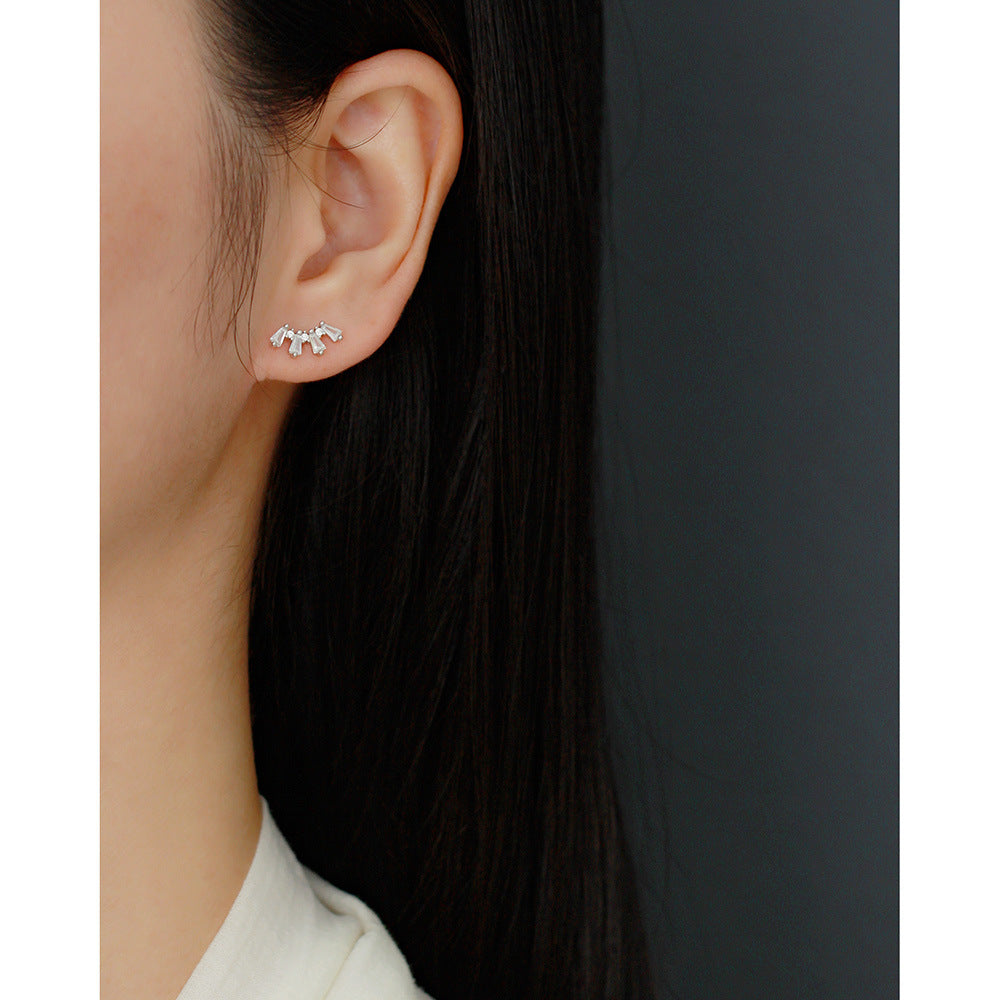 Orecchino a polsino filettato in argento sterling S925, geometrico, dolce e audace, con dettaglio a sfera intrecciata, da donna