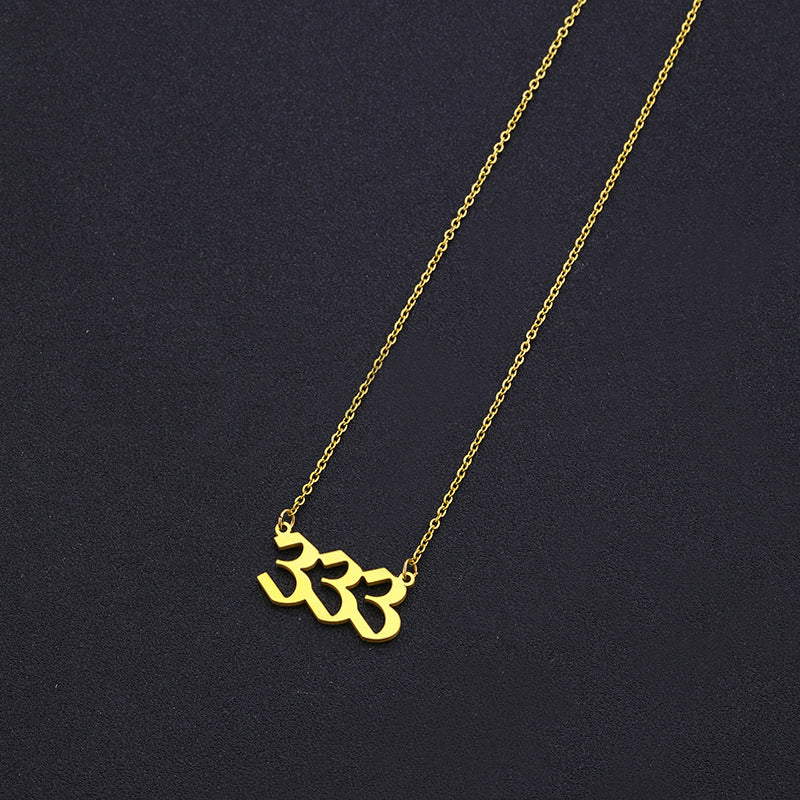 Collana con Ciondolo Numerico Geometrico in Acciaio Inossidabile Minimalista da Donna con Finitura Placcata e Catena a O