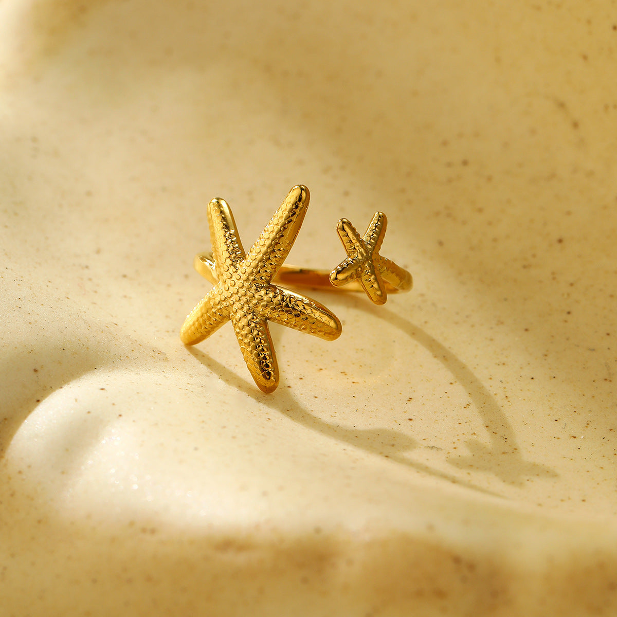 Anillo de Acero Inoxidable con Forma de Estrella de Mar de Moda con Acabado Chapado para Mujer, Tema Marino de Vacaciones en la Playa, Banda Ajustable