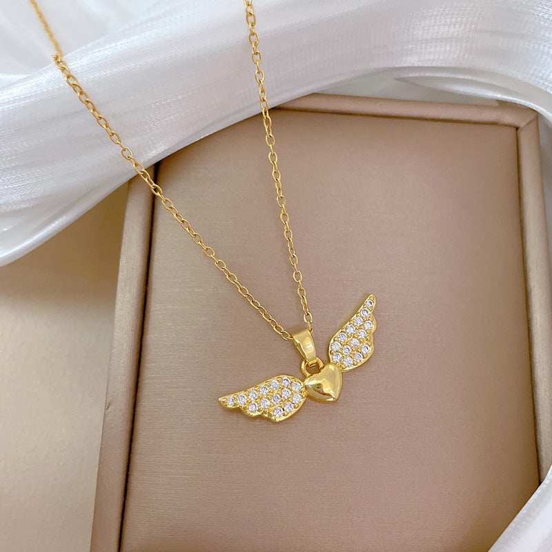 Elegant Titanium Steel Delicate Heart Wing Pendant Necklace for Women with Full Rhinestone Inlay, Dainty Clavicle Chain in Geometric Design