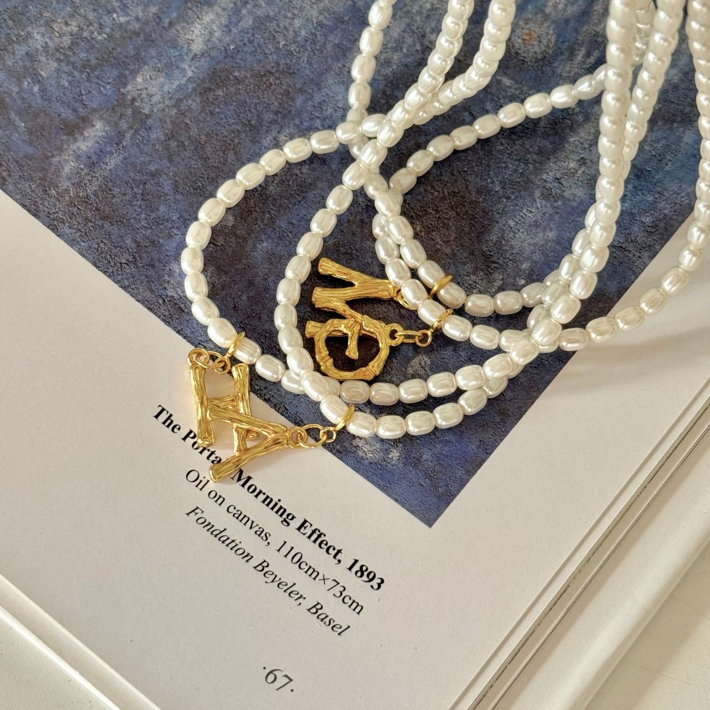 Collana pendente minimalista vintage alla francese con perle di cristallo a chicco di riso in argento sterling 925 con texture di bambù e design a lettera per donna