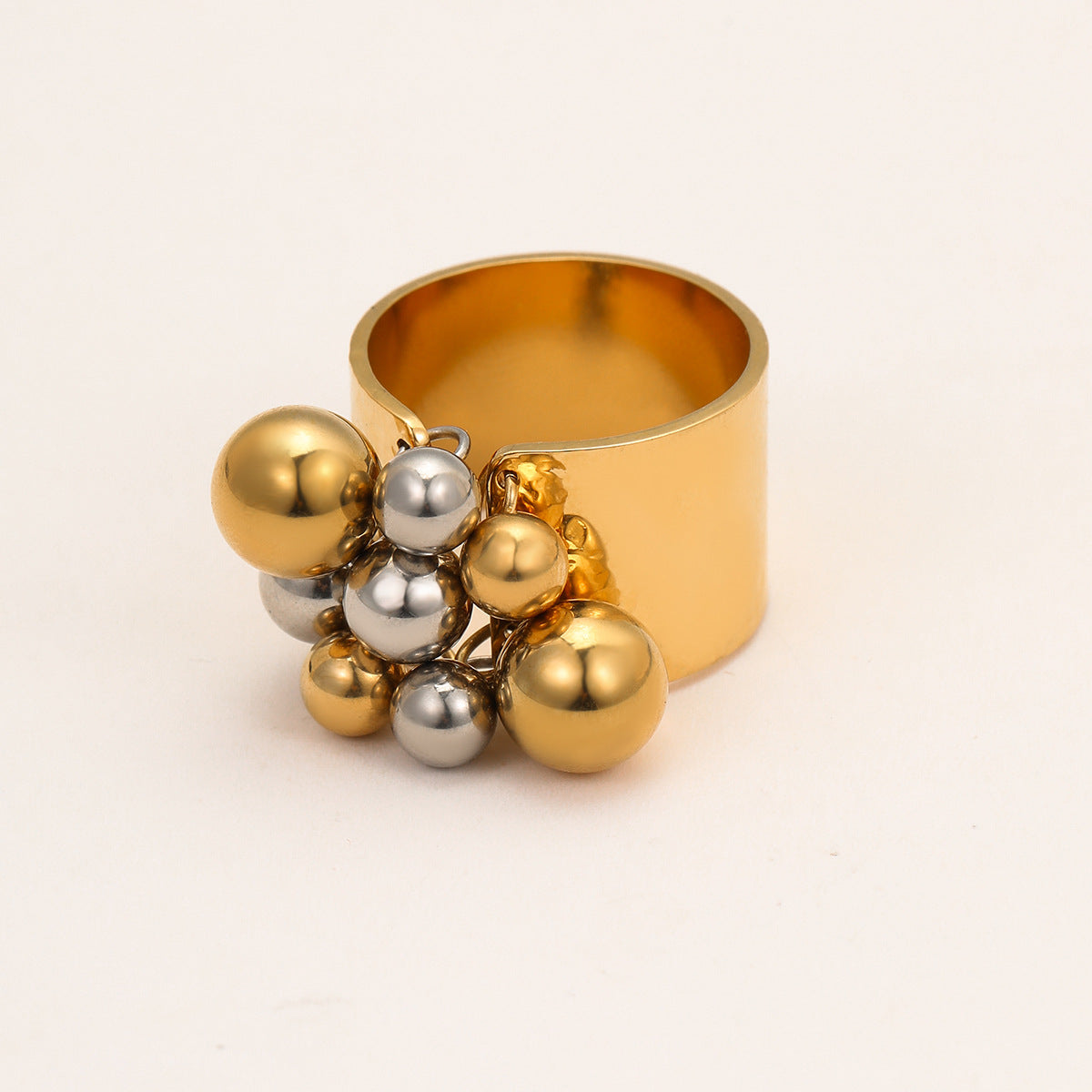 Anello da donna minimalista geometrico in acciaio inossidabile con placcatura in oro 18 carati, fascia di lusso elegante di ispirazione francese