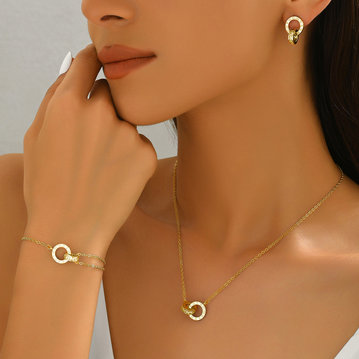 Set Collana Pendente a Doppio Anello e Orecchini Minimalisti in Lega di Zinco con Intarsio di Diamanti per Donna