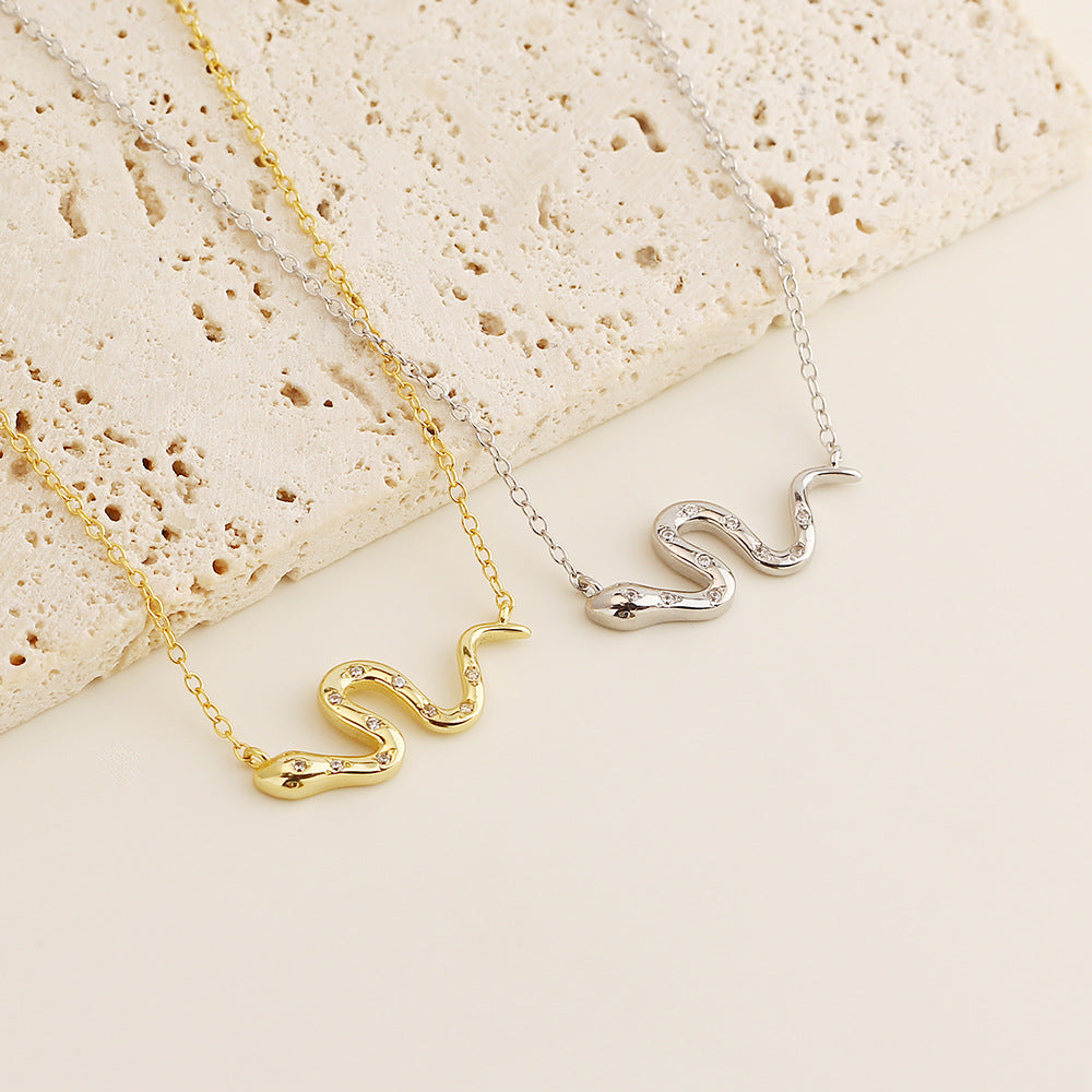 Collar de lujo con dije de diamante chapado en forma de serpiente de plata de ley 925 con cadena de eslabones para mujer