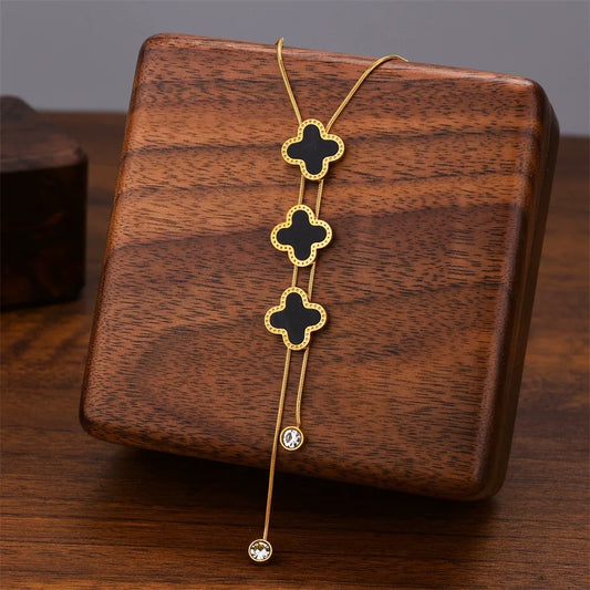 Minimalist Luxury Titanium Steel Plated Four-Leaf Clover Plant Pendant Necklace for Unisex