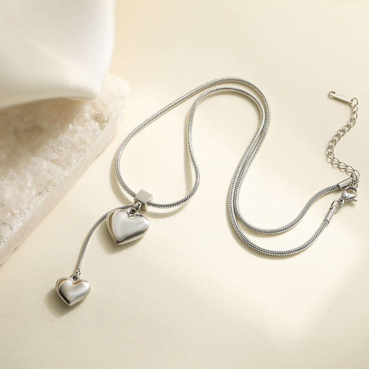 Minimalist Heart-Shaped Gold-Plated Stainless Steel Pendant Necklace for Women