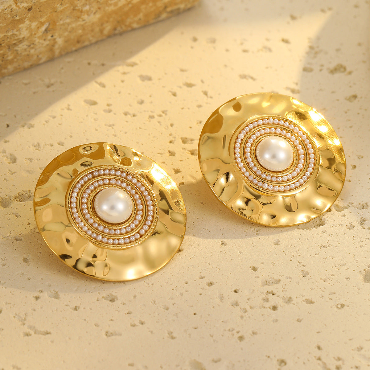 Orecchini da donna in acciaio inossidabile placcato oro con perle geometriche stile vintage