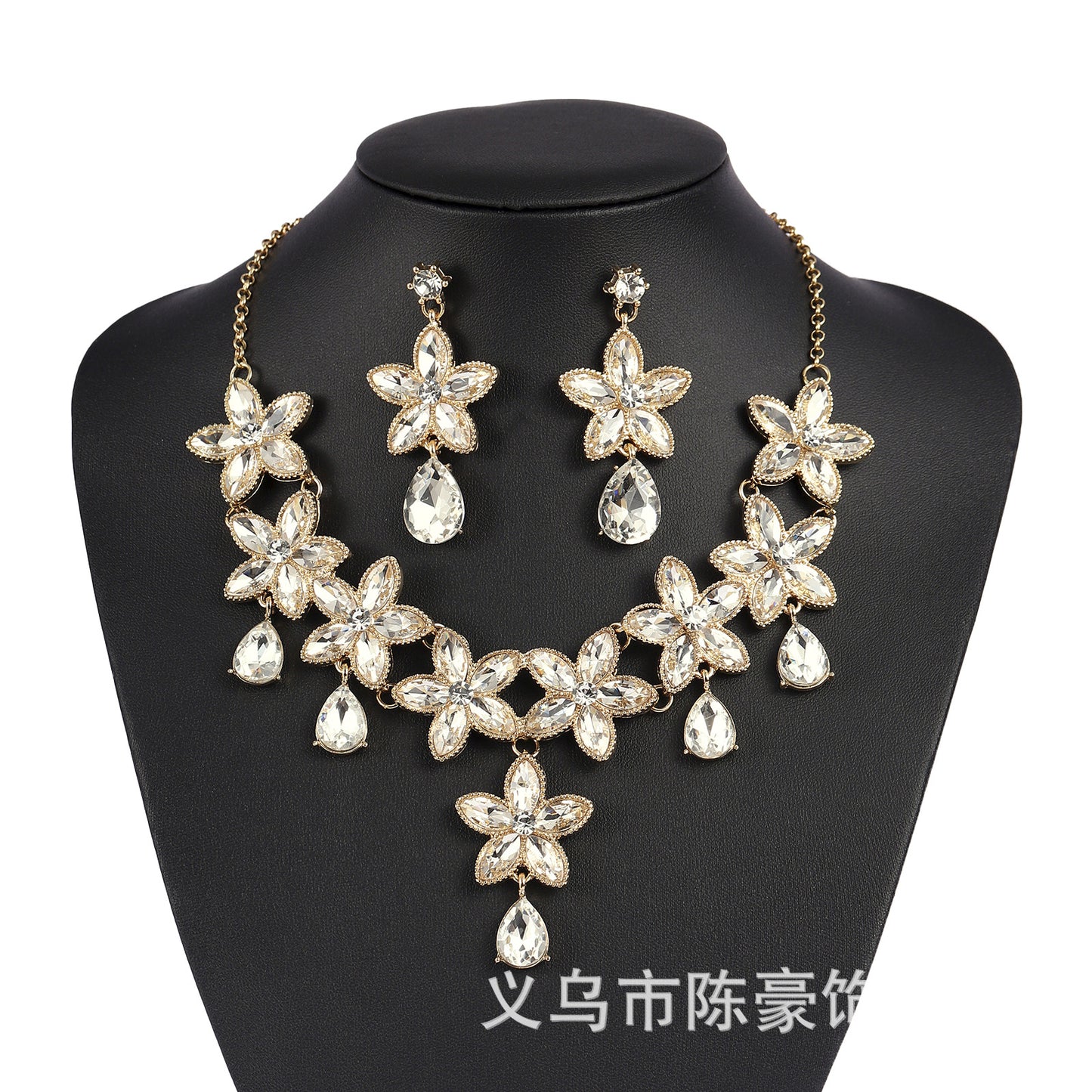 Vintage Artistic Waterdrop-Shaped Zinc Alloy Plated Necklace and Earrings Set with Starry Rhinestone Accents for Wedding