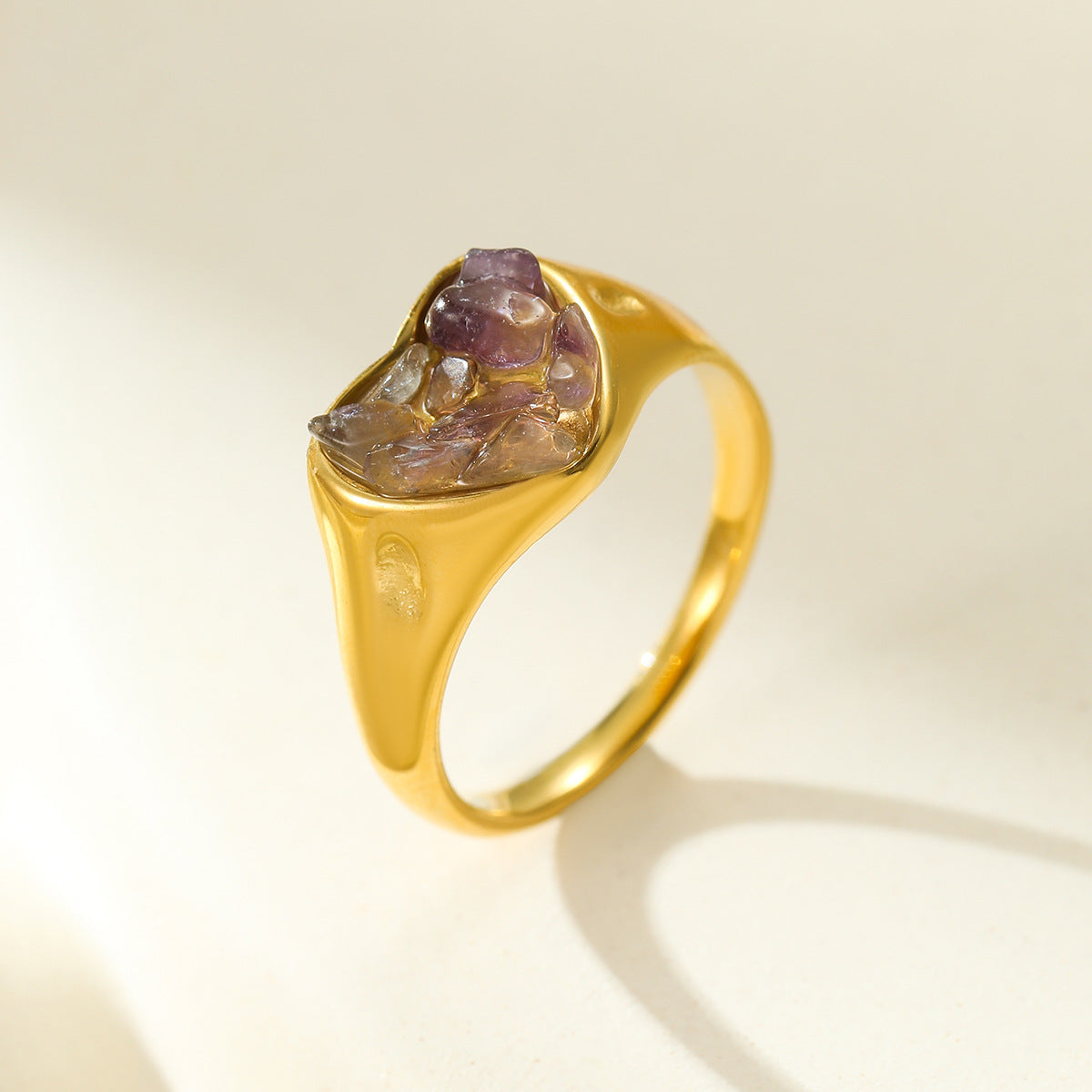 Anillo elegante minimalista de acero inoxidable en forma de corazón con incrustaciones de piedra natural para mujer