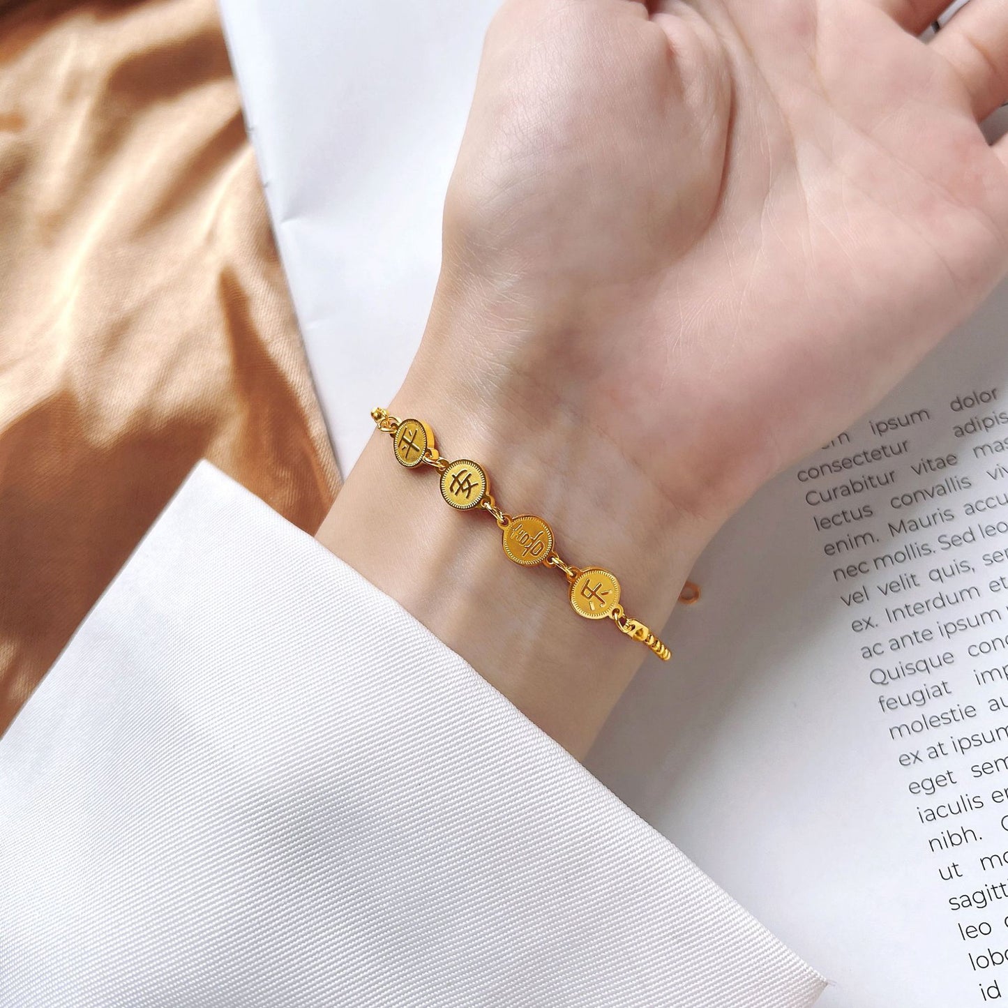 Minimalist Geometric Titanium Steel Bracelet for Women with Plating Finish, Lucky Charm Design Inspired by Chinese Aesthetic