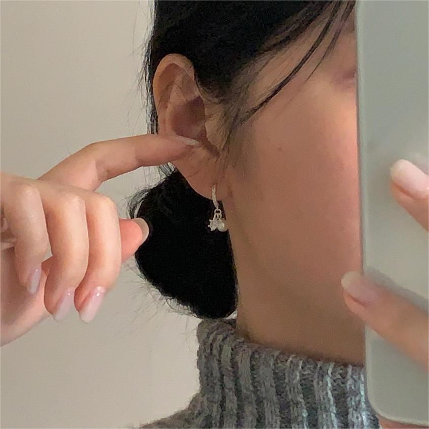 Minimalist Sweet 925 Sterling Silver Geometric Six-Prong Cubic Zirconia Pearl Stud Earrings Gold Plated