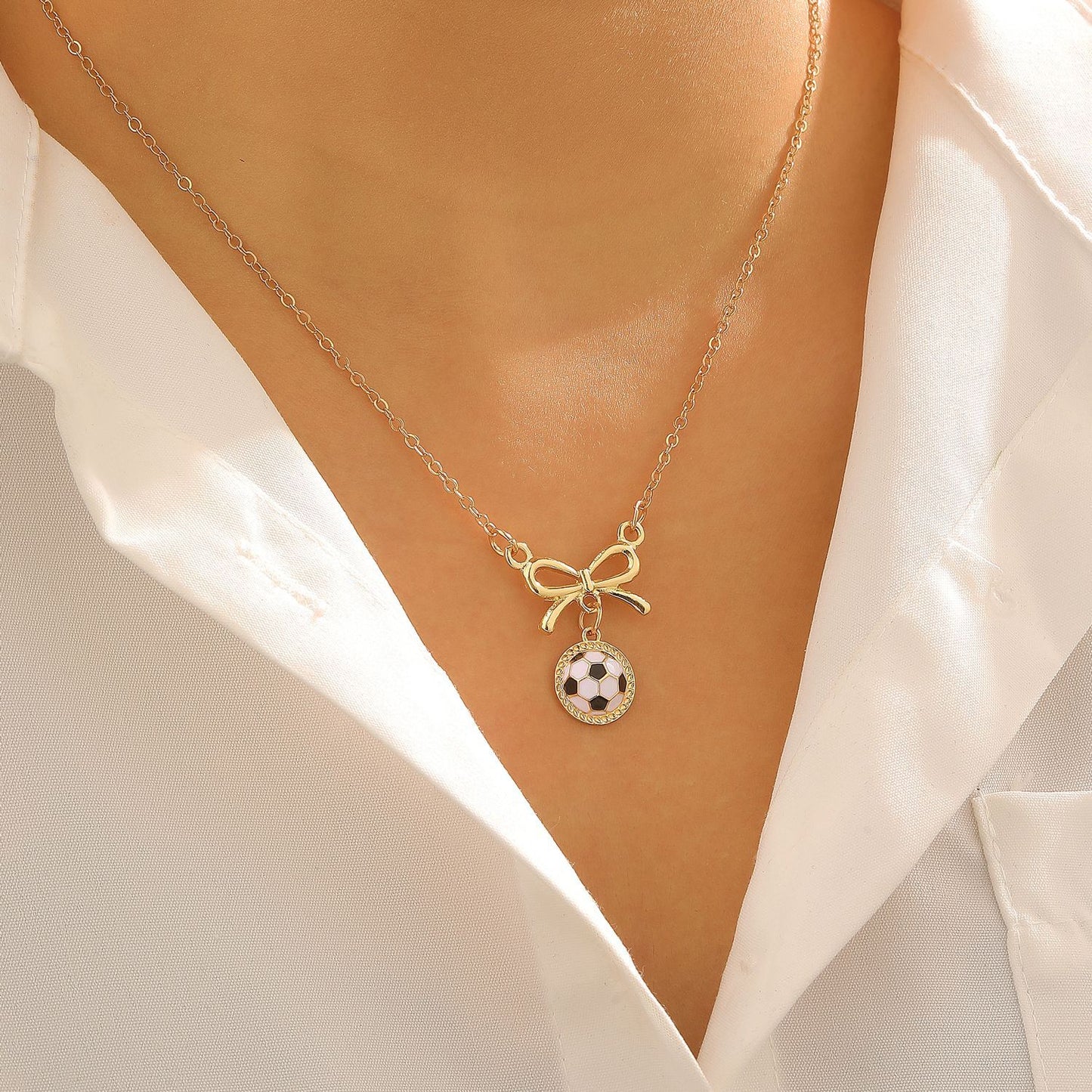 Sporty Plated Zinc Alloy Heart Cross Pendant Necklace for Women