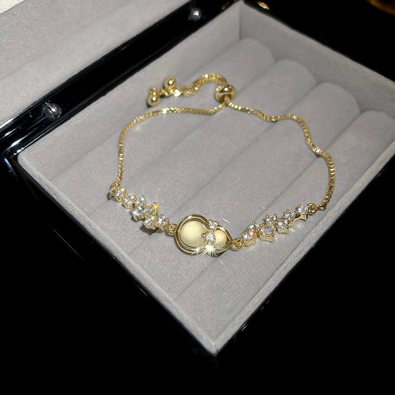Luxury Elegant Geometric Alloy Plated Bracelet with Cubic Zirconia for Women