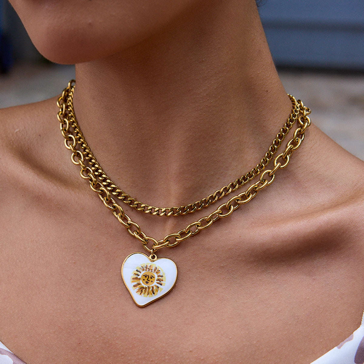 Collana Minimalista a Cuore in Acciaio Inossidabile Smaltato con Pendente in Acciaio al Titanio da Donna