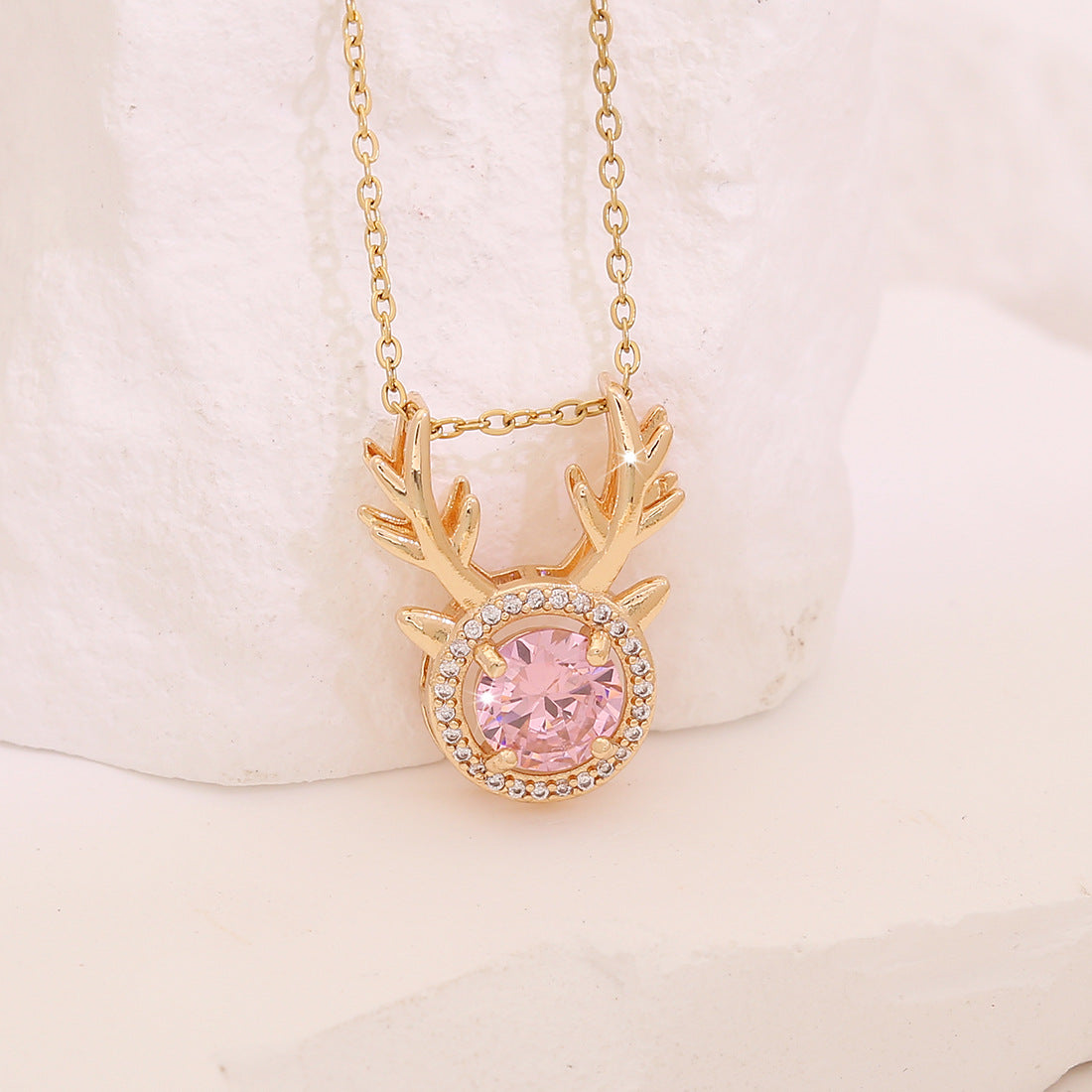Fashion OL Floral and Leaf-Shaped Stainless Steel Pendant Necklace with Geometric Square Locket Design