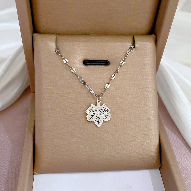 Minimalist Elegant Gold Plated Titanium Steel Maple Leaf Geometric Necklace for Women and Men