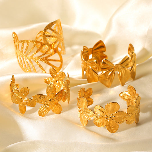 Pulsera Abierta de Acero Inoxidable con Baño de Oro de 18K y Diseño de Hoja Hueca, Flor y Lazo de Moda