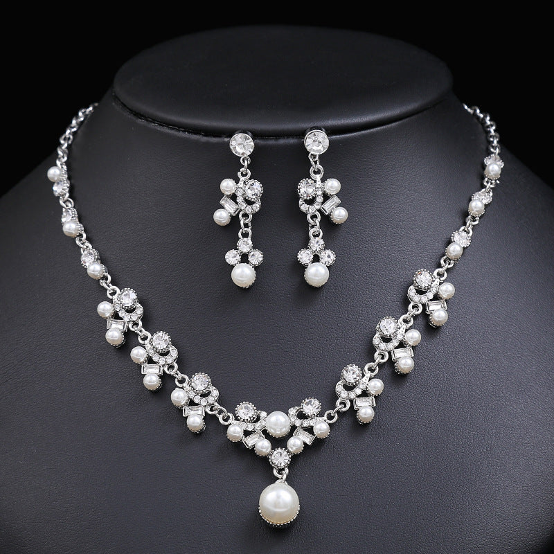 Fashion OL Style Waterdrop-Shaped Alloy Necklace and Earrings Set with Plated Finish for Women