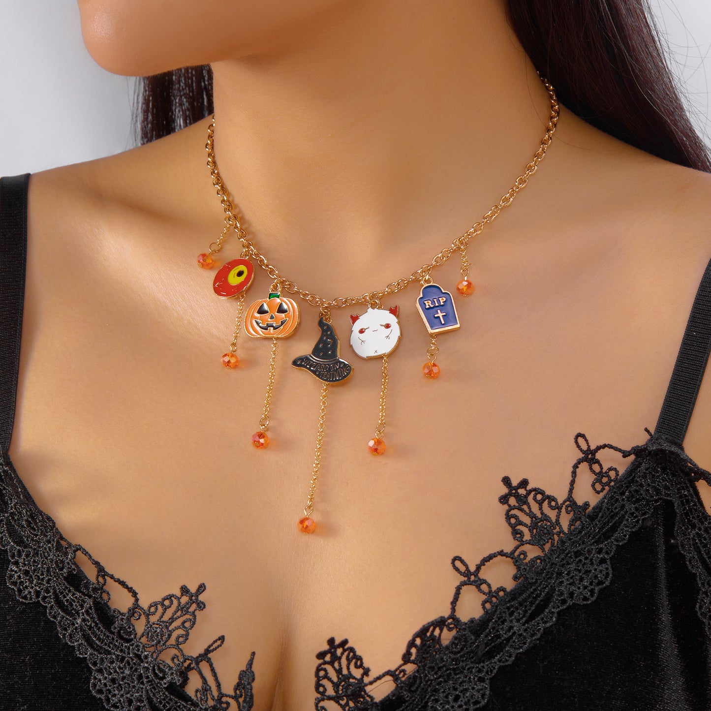 Dulce y Atrevido Collar con Colgante de Halloween con Calabaza de Aleación, Fantasma, Sombrero de Bruja, Borla, Calavera, Mano y Araña en Cadena Estándar