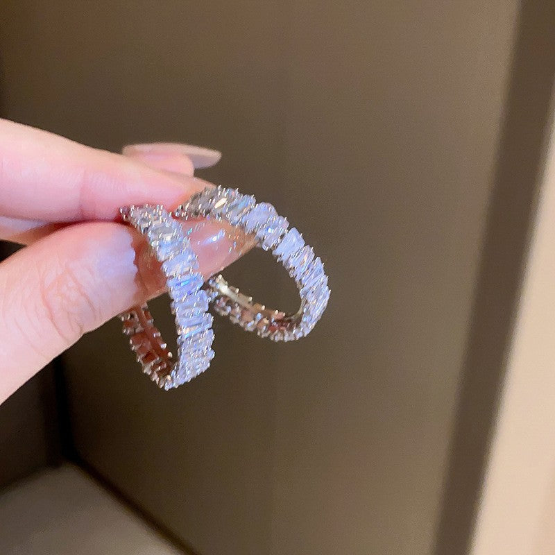 Orecchini floreali minimalisti con perle, perno in argento sterling 925 e strass, da donna