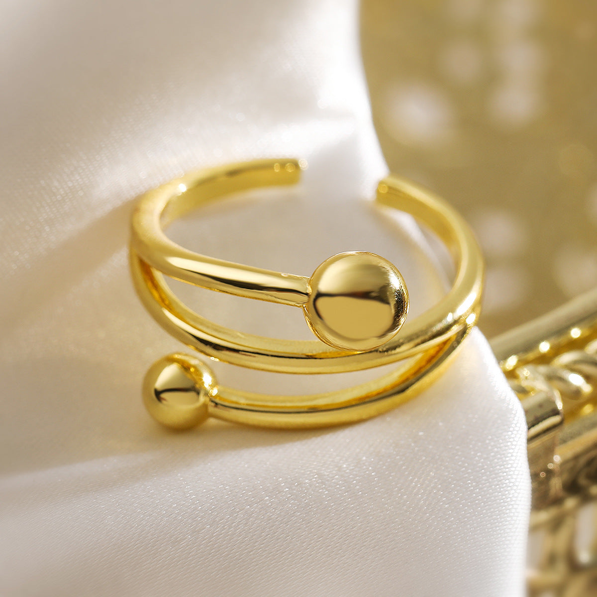Minimalist Geometric Bowknot Shaped Copper Ring with 18K Gold Plating for Women