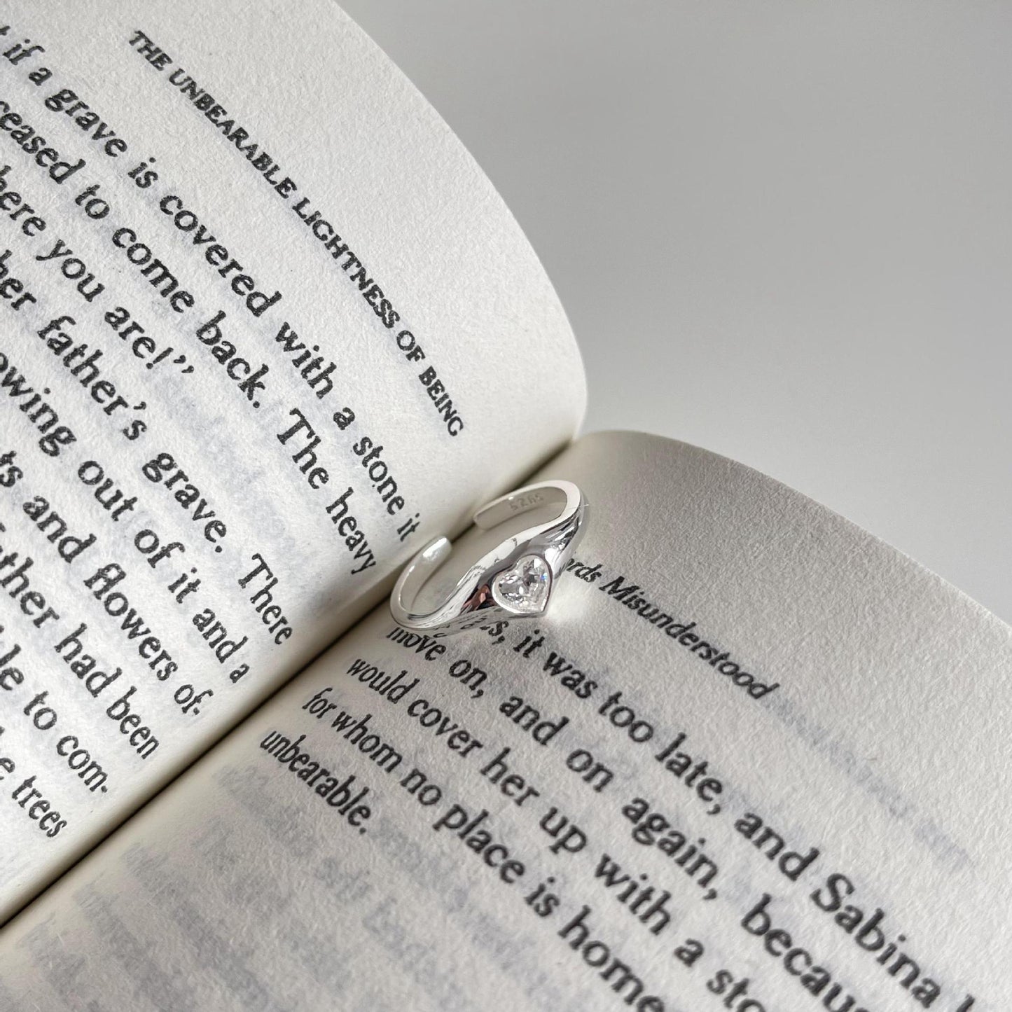 Minimalist Heart-Shaped 925 Sterling Silver Ring with Zircon Inlay for Women