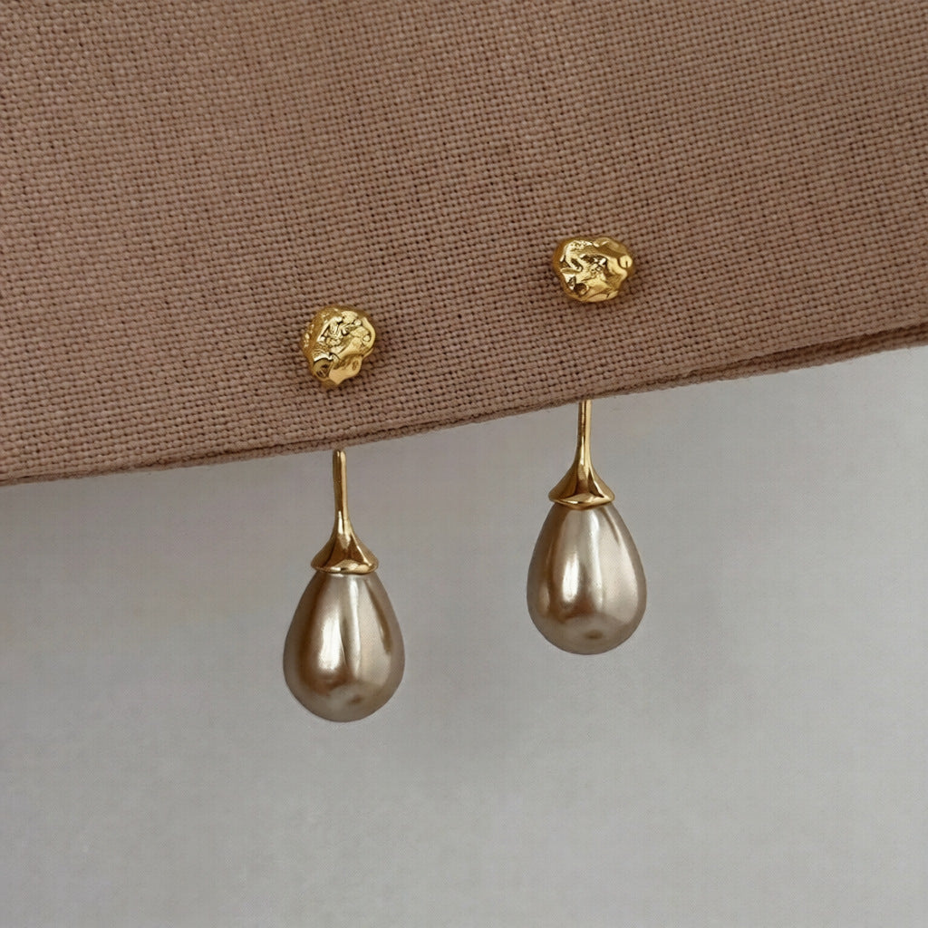 Orecchini a perno da donna vintage eleganti a goccia con imitazioni di perle e perni in acciaio placcato