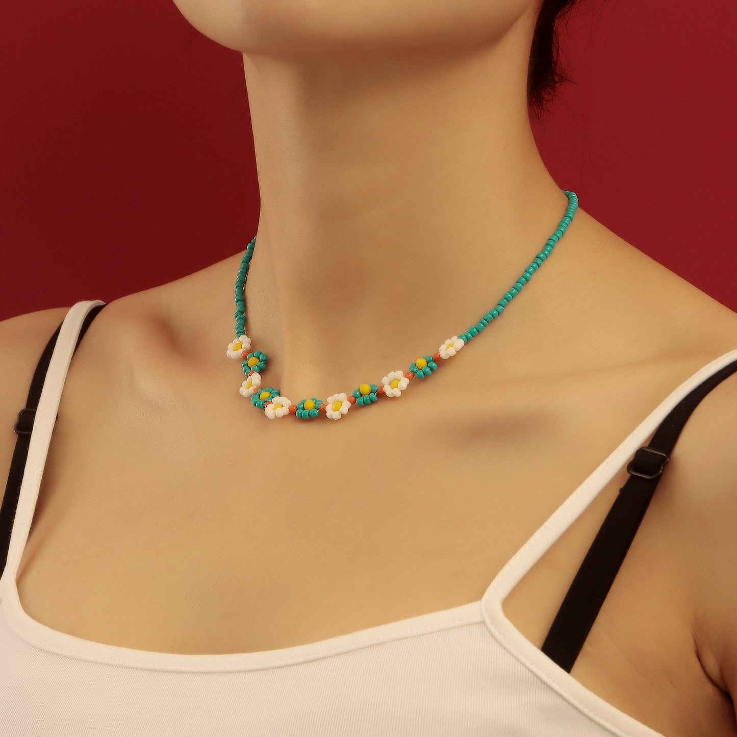 Retro Artistic Fashion Necklace with Geometric Shape Alloy Pendant, Electroplated Colorful Seed Bead Choker for Women