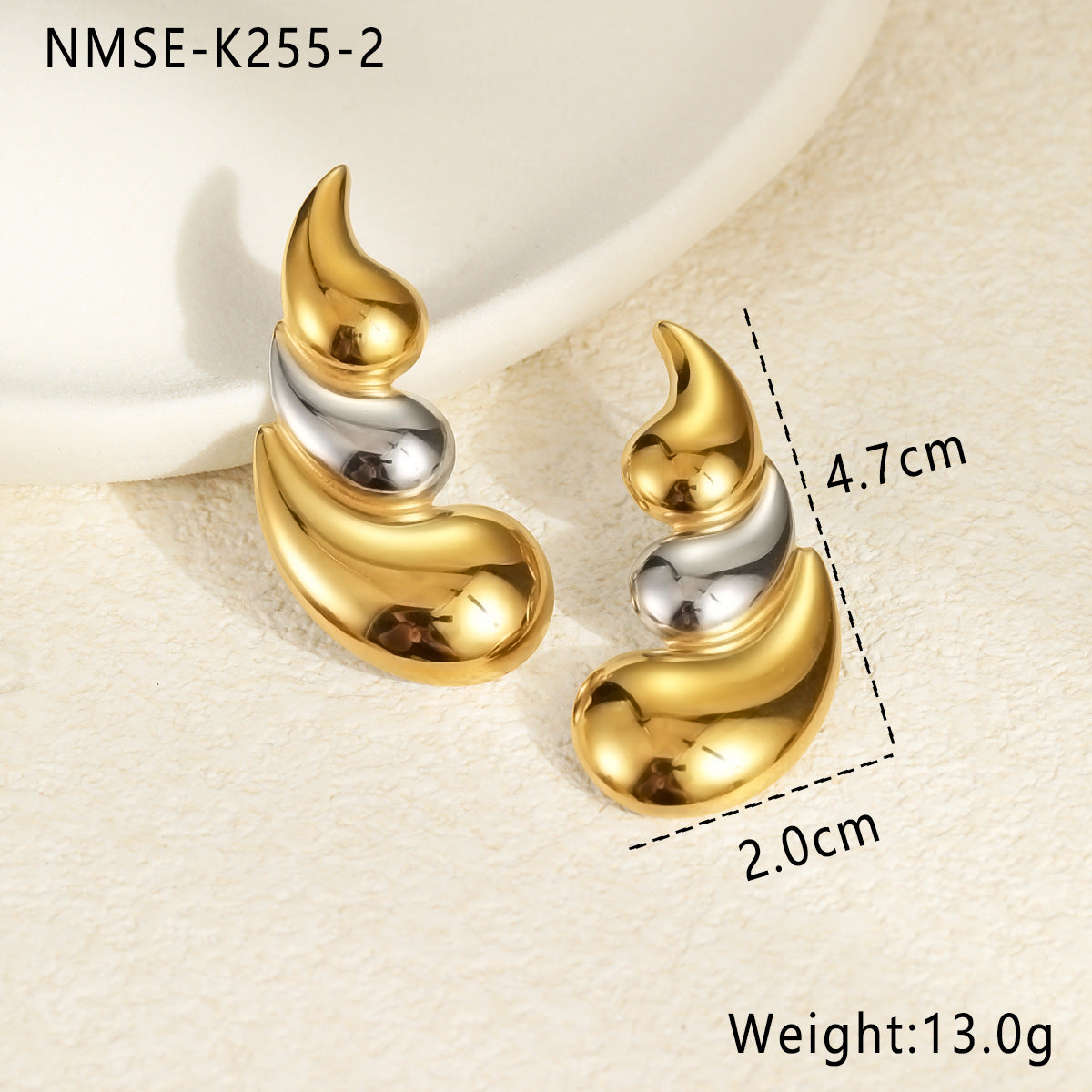 Elegantes pendientes geométricos de acero inoxidable con baño de oro de 18K para mujer