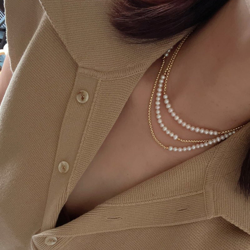 Collar con Colgante de Acero de Titanio Estilo Vintage Elegante con Diseño en Forma de Corazón y Acabado Bañado para Mujer