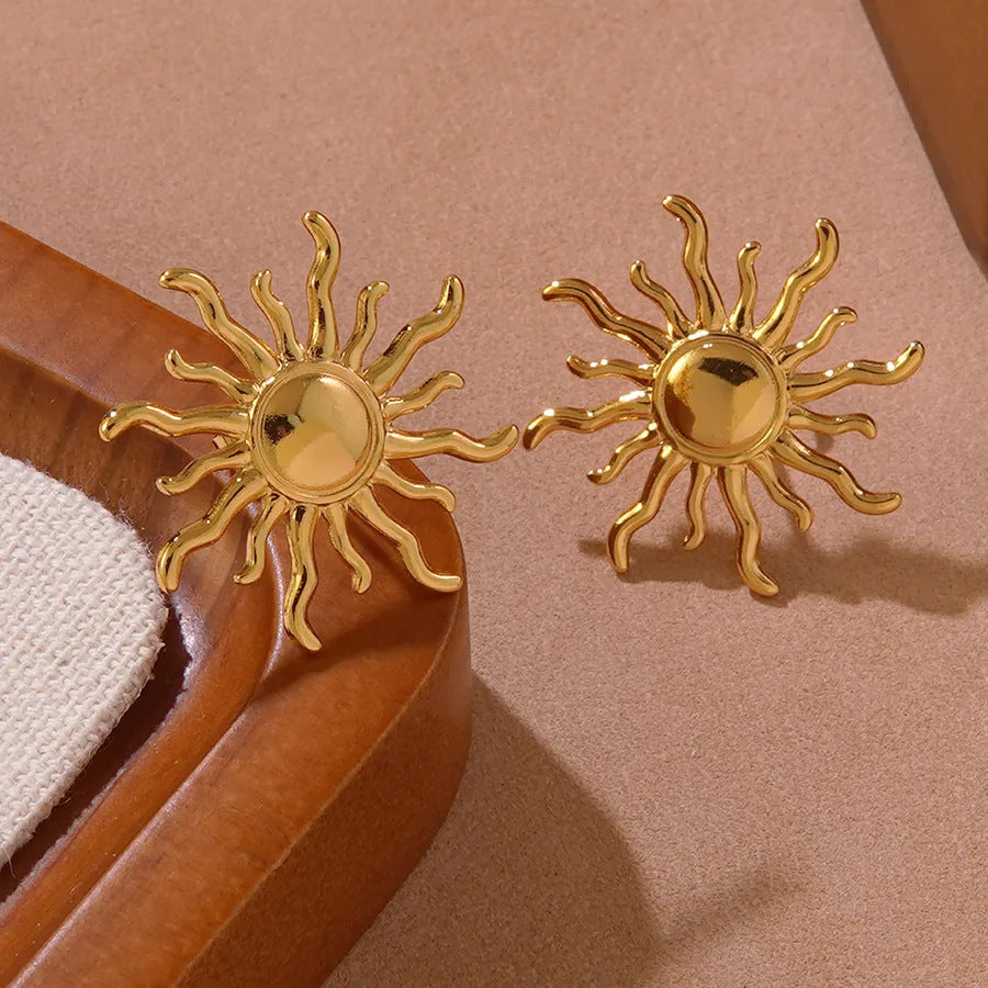 Fashion Vintage Sun Stainless Steel Polished Stud Earrings for Women