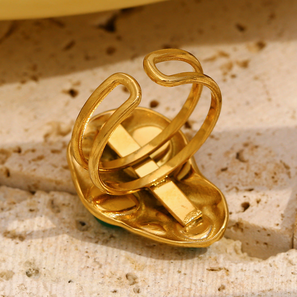 Anello da donna in acciaio inossidabile placcato oro 18K con motivo geometrico a fiore, stile vintage e texture martellata