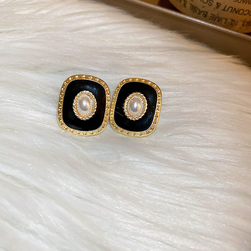 Vintage Geometric Earrings with Enamel Finish in Copper Base and Steel Posts for Women