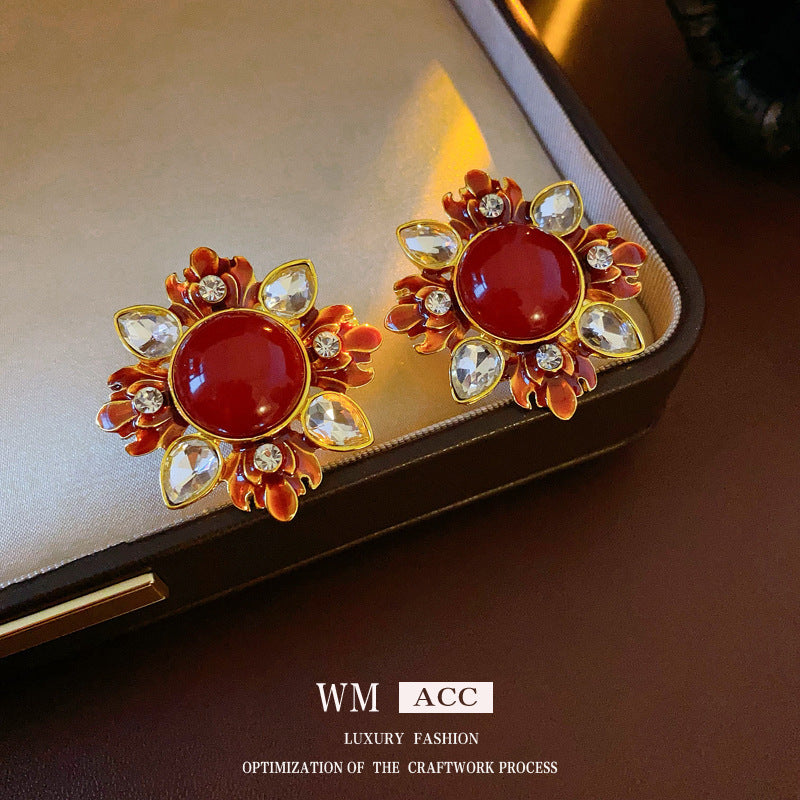 Vintage Floral Leaf Waterdrop Geometric Pearl Stud Earrings with Rhinestone Inlay and Enamel Finish for Women