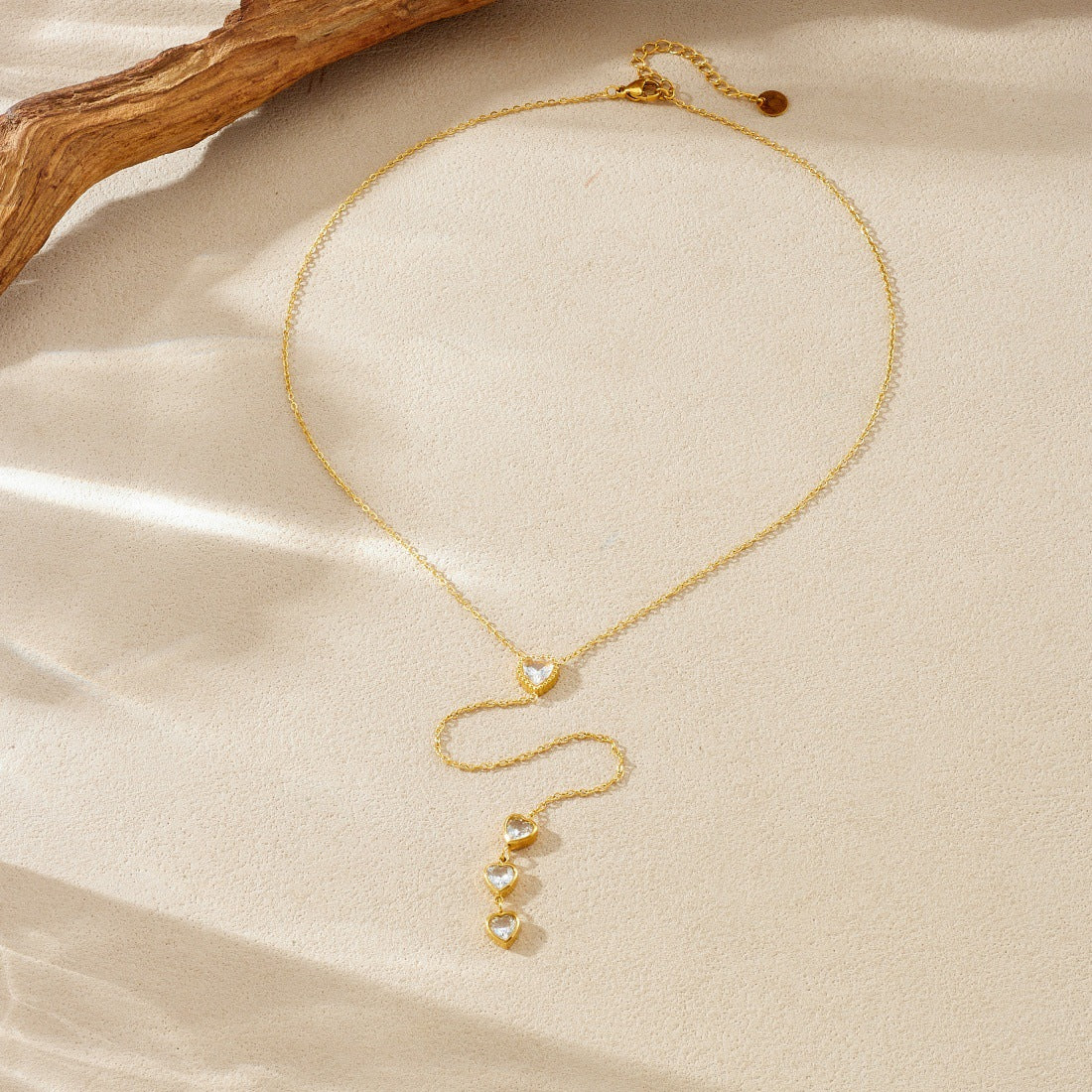 Minimalist Elegant Gold Plated Rhinestone Heart Stainless Steel Necklace with Tassel