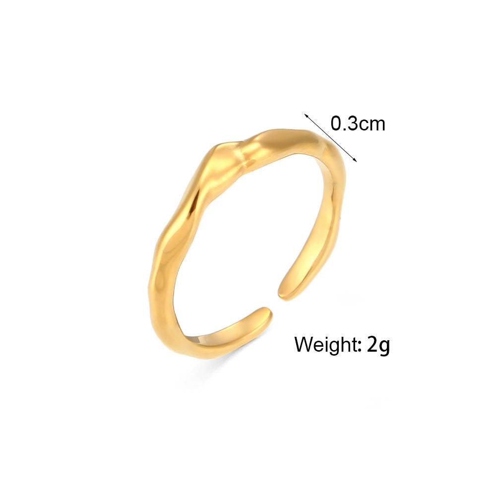 Anello da donna minimalista geometrico in acciaio inossidabile placcato oro, irregolare, aperto, effetto bambù