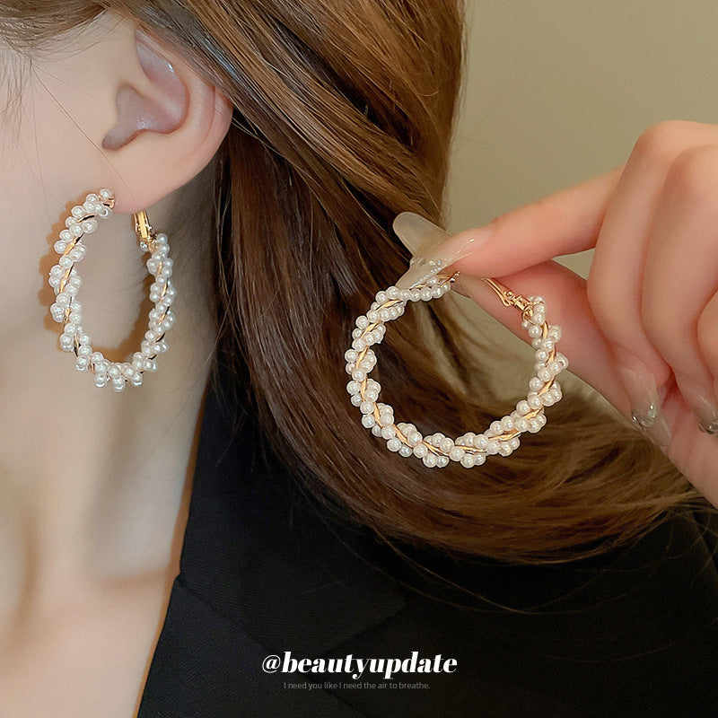 Elegantes Pendientes Geométricos de Mujer con Perlas y Postes de Acero Inoxidable