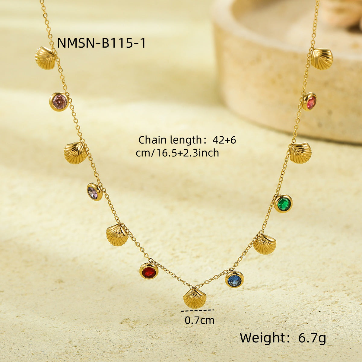 Collana da Donna Minimalista con Ciondolo a Conchiglia, Inlay in Zirconi Colorati e Catena a Serpente in Acciaio Inossidabile