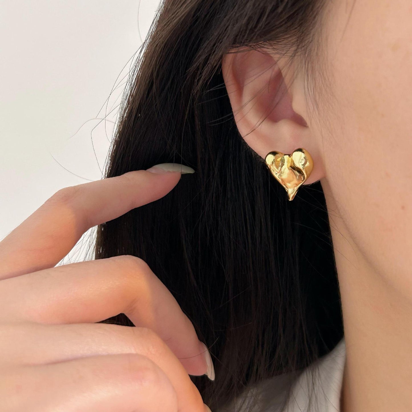 Minimalist Irregular Heart-Shaped 925 Sterling Silver Stud Earrings with Gold Plating, Sweet and Fresh Style