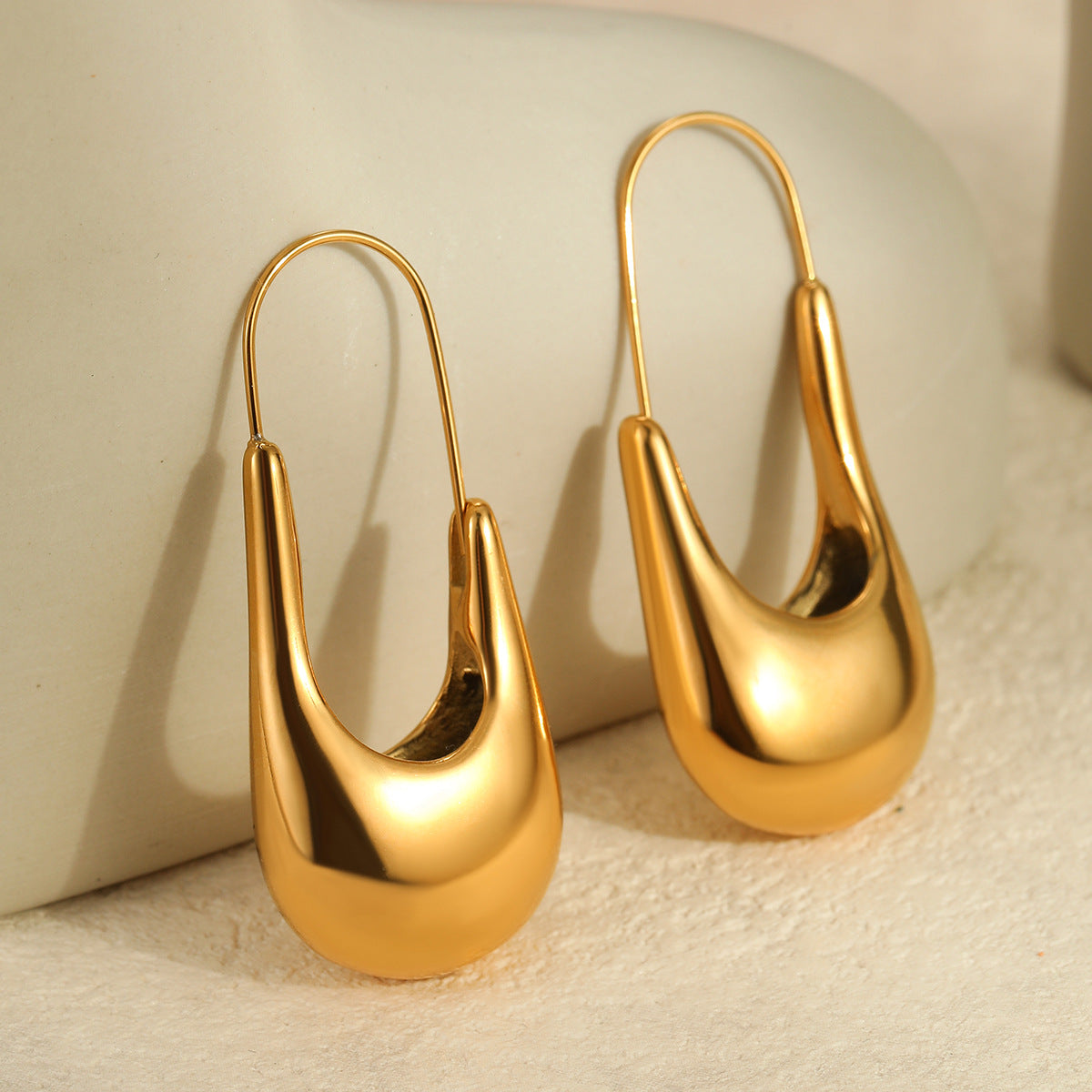 Orecchini a clip geometrici minimalisti in acciaio inossidabile placcato oro 18K per donna