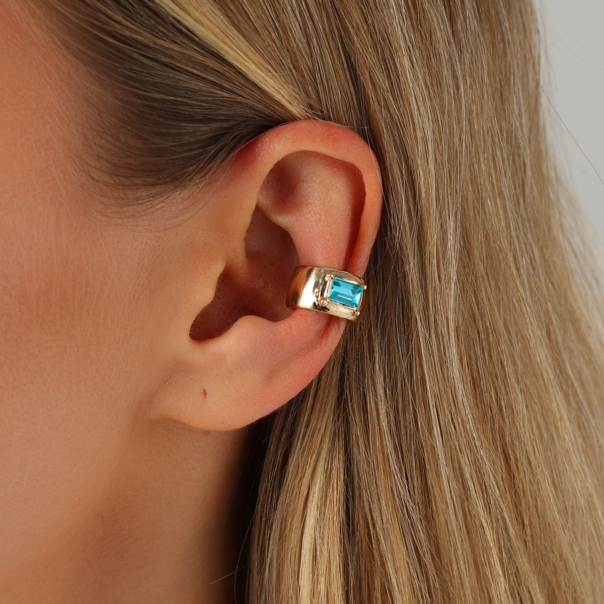 Punk Luxury Geometric Square Rhinestone Plated Zinc Alloy C-Shaped Clip-On Earrings for Women