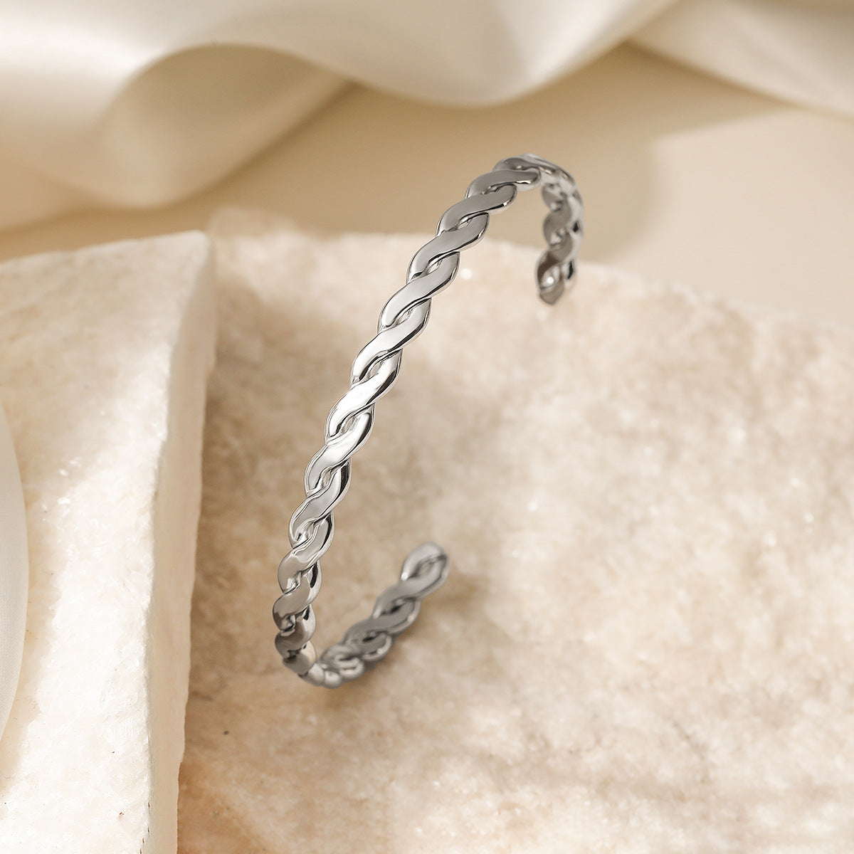 Minimalist C-Shaped Stainless Steel Bracelet with 18K Gold Plating for Women